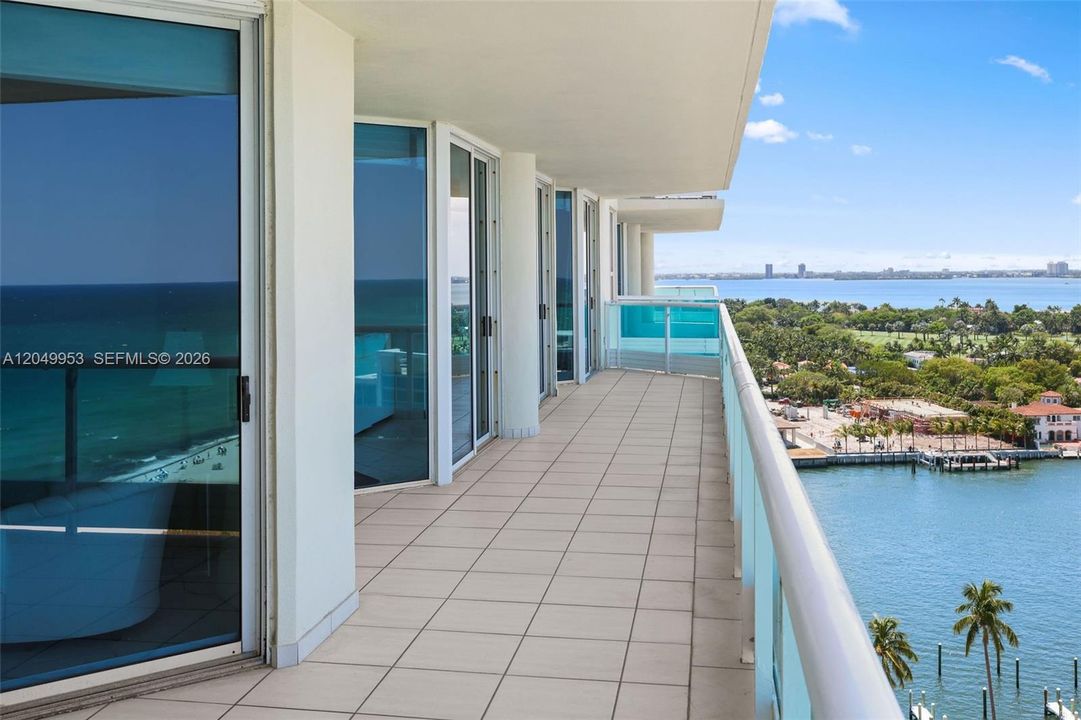 For Sale: $1,599,000 (2 beds, 2 baths, 1750 Square Feet)