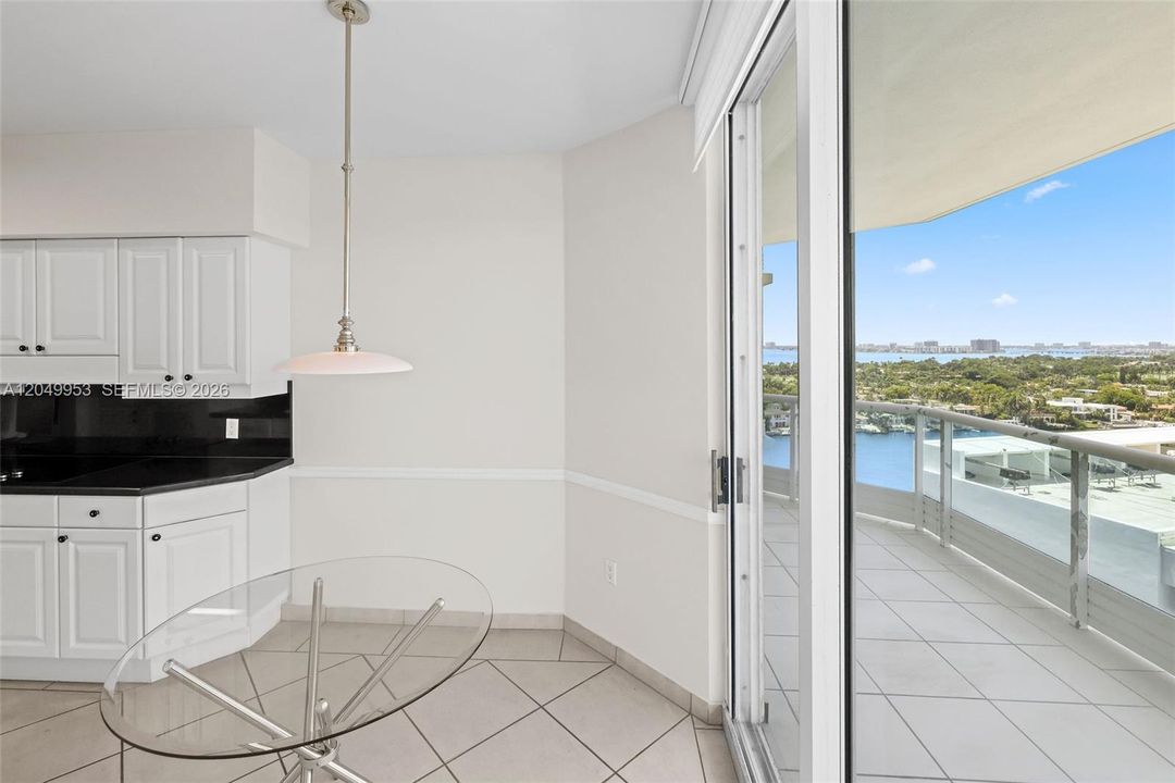 For Sale: $1,599,000 (2 beds, 2 baths, 1750 Square Feet)