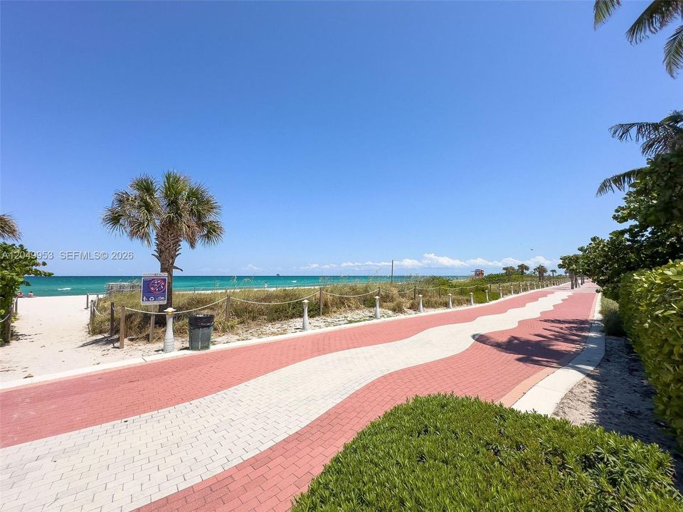 For Sale: $1,599,000 (2 beds, 2 baths, 1750 Square Feet)