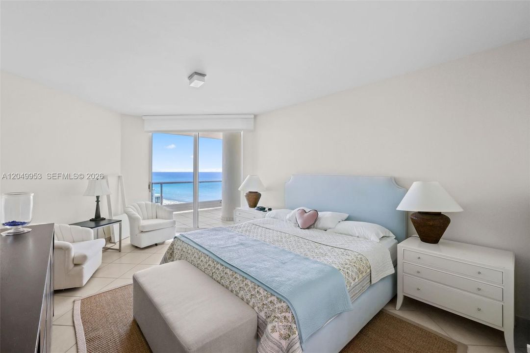 For Sale: $1,599,000 (2 beds, 2 baths, 1750 Square Feet)