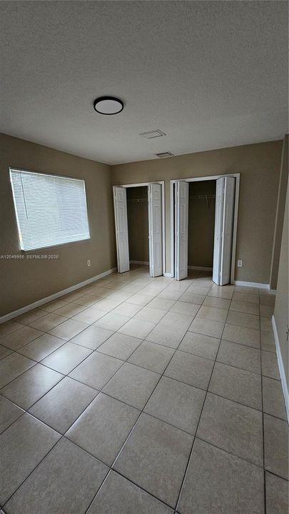 For Rent: $2,100 (3 beds, 2 baths, 1600 Square Feet)