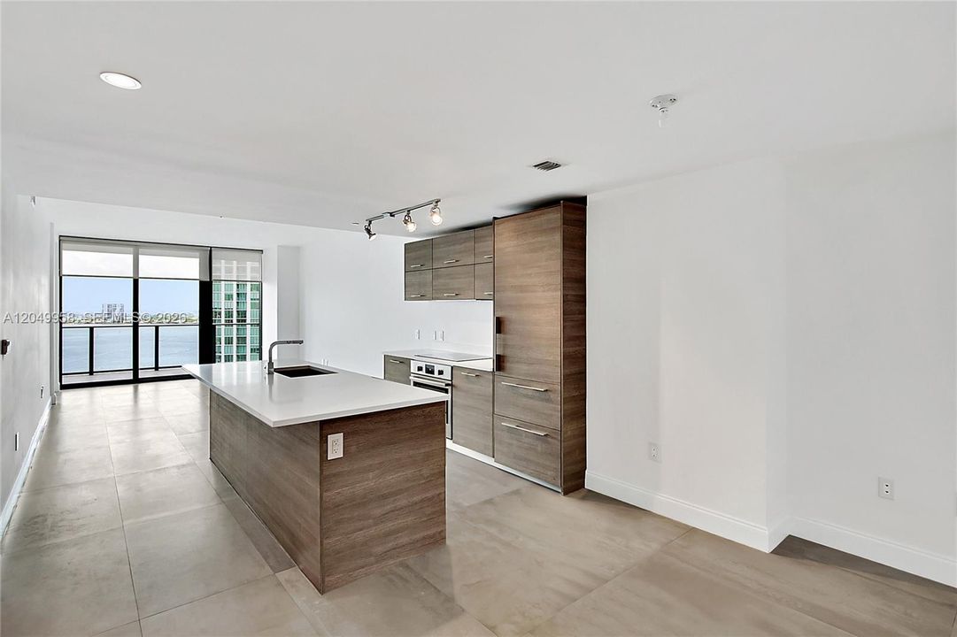 For Rent: $6,000 (2 beds, 3 baths, 1198 Square Feet)