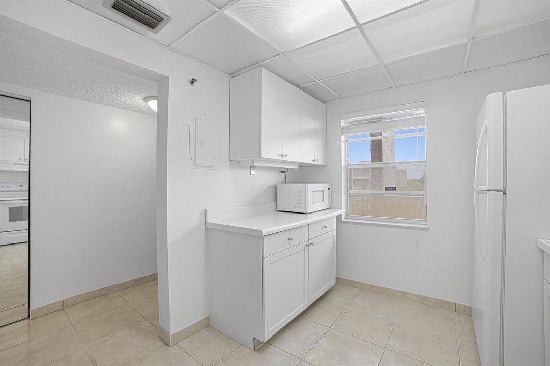 Kitchen - C