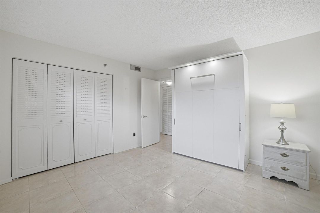 Bedroom1 - D