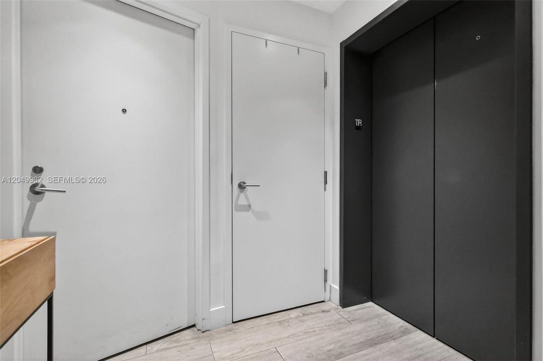 For Rent: $4,300 (1 beds, 2 baths, 790 Square Feet)