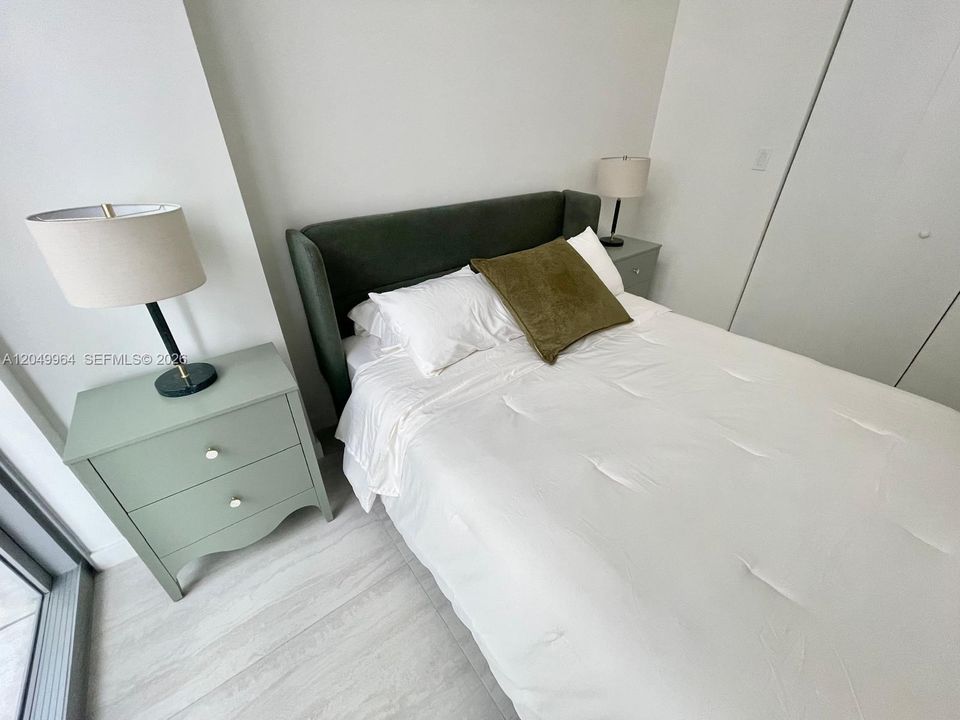 For Rent: $4,500 (1 beds, 1 baths, 551 Square Feet)