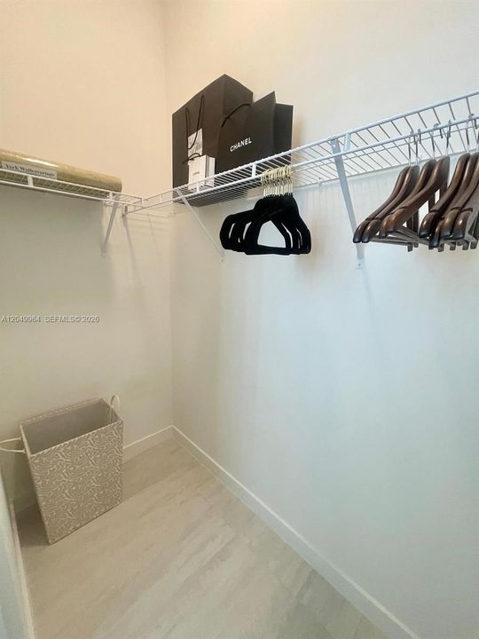 For Rent: $4,500 (1 beds, 1 baths, 551 Square Feet)