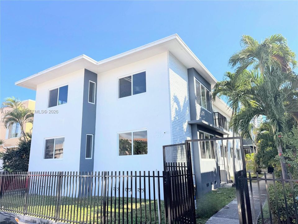 For Rent: $2,000 (1 beds, 1 baths, 534 Square Feet)