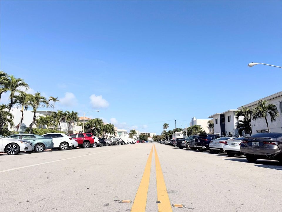 For Rent: $2,000 (1 beds, 1 baths, 534 Square Feet)