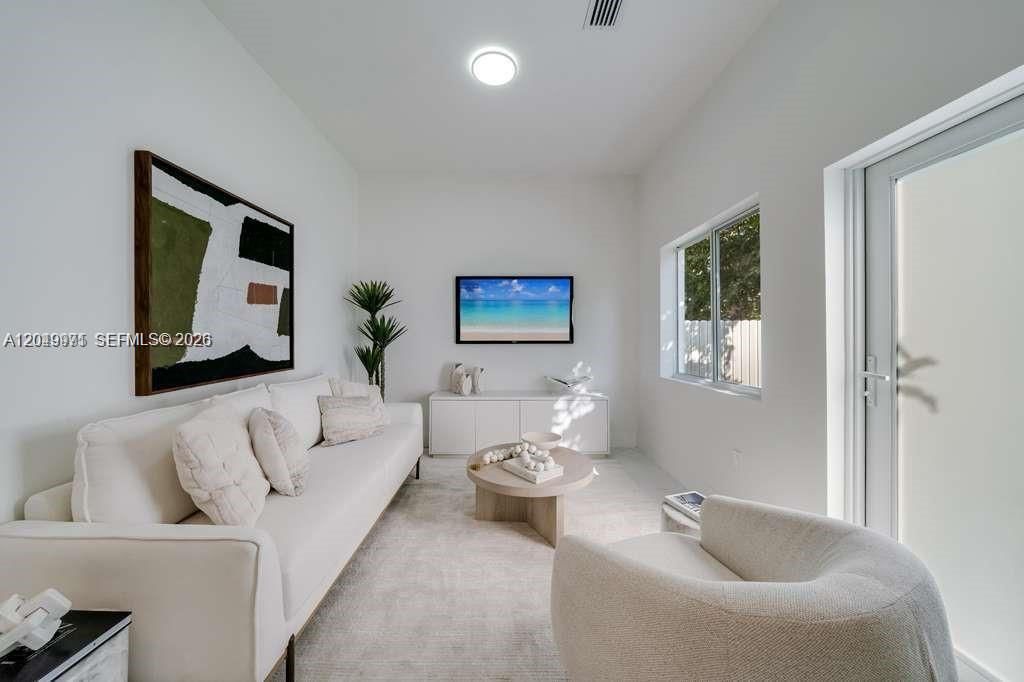 For Sale: $594,990 (3 beds, 2 baths, 1083 Square Feet)