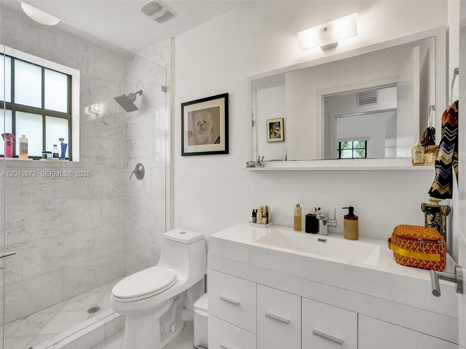 В аренду: $2,950 (2 спален, 1 ванн, 900 Квадратных фут)
