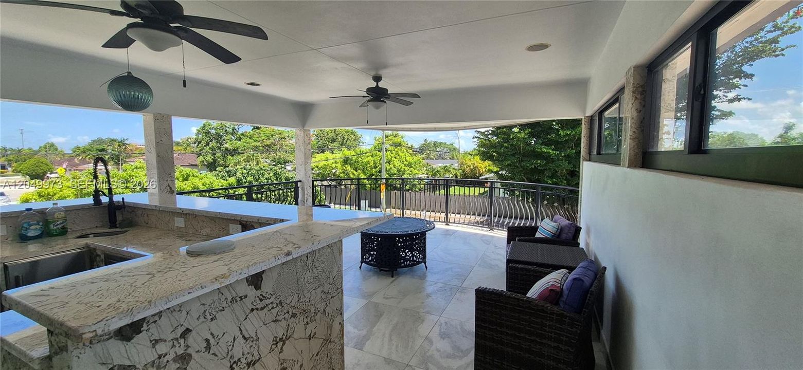 For Sale: $1,700,000 (5 beds, 2 baths, 3153 Square Feet)
