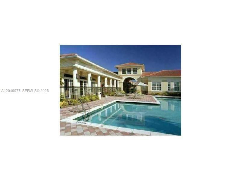 For Rent: $1,975 (1 beds, 1 baths, 800 Square Feet)