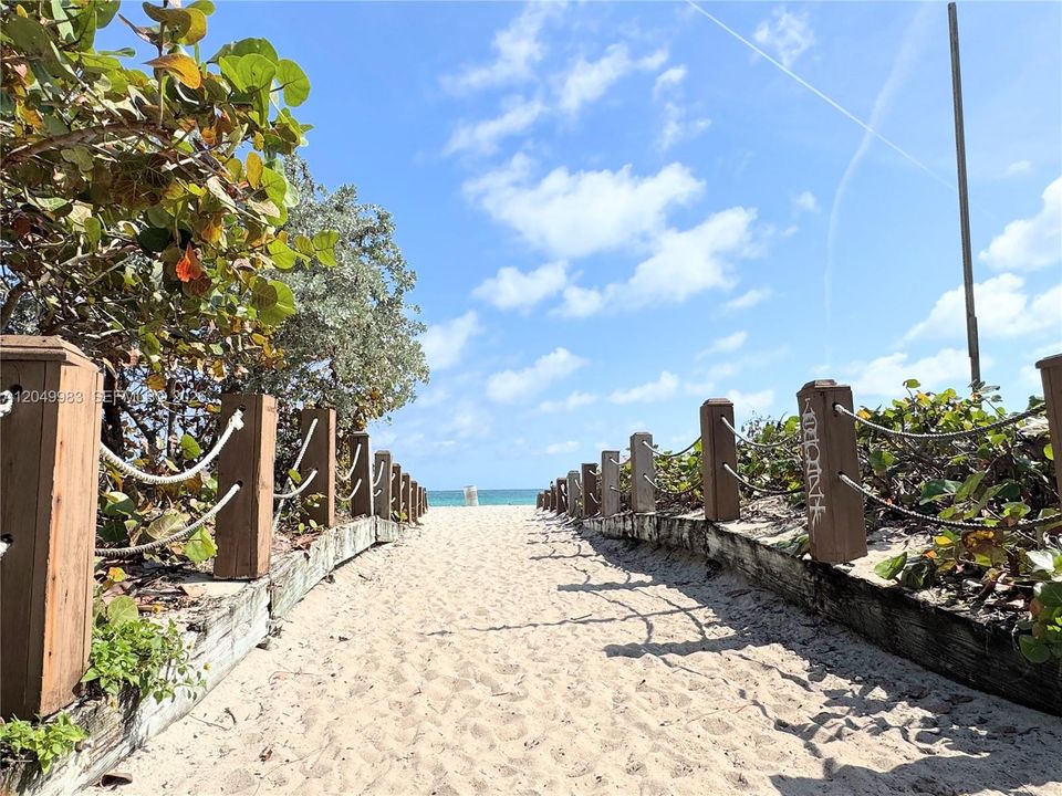 For Rent: $2,250 (1 beds, 1 baths, 605 Square Feet)