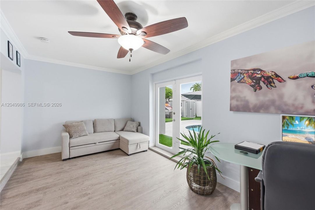 For Sale: $599,000 (4 beds, 2 baths, 1537 Square Feet)