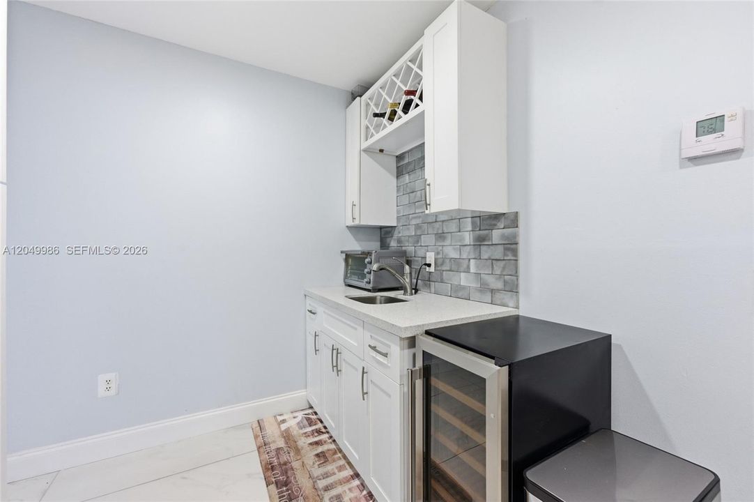 For Sale: $599,000 (4 beds, 2 baths, 1537 Square Feet)