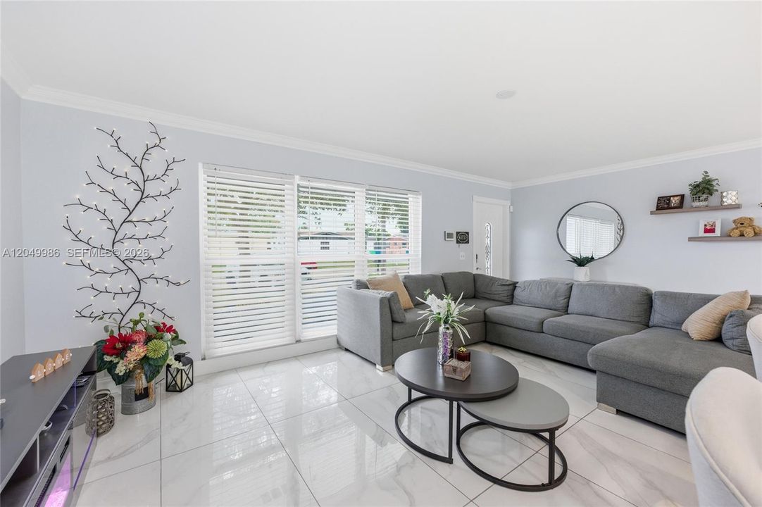 For Sale: $599,000 (4 beds, 2 baths, 1537 Square Feet)