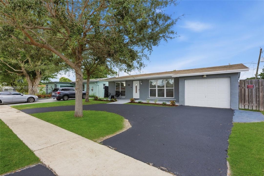 For Sale: $599,000 (4 beds, 2 baths, 1537 Square Feet)