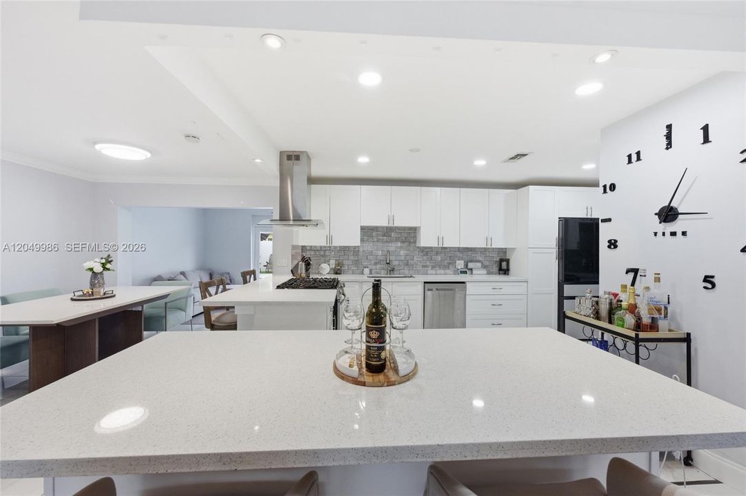 For Sale: $599,000 (4 beds, 2 baths, 1537 Square Feet)