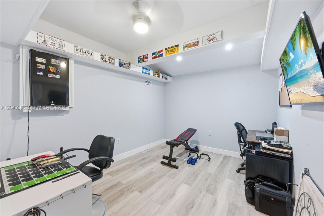 Garage Converted - 4th Bedroom