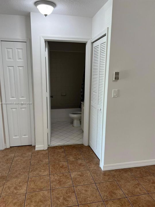 For Rent: $1,600 (2 beds, 2 baths, 815 Square Feet)