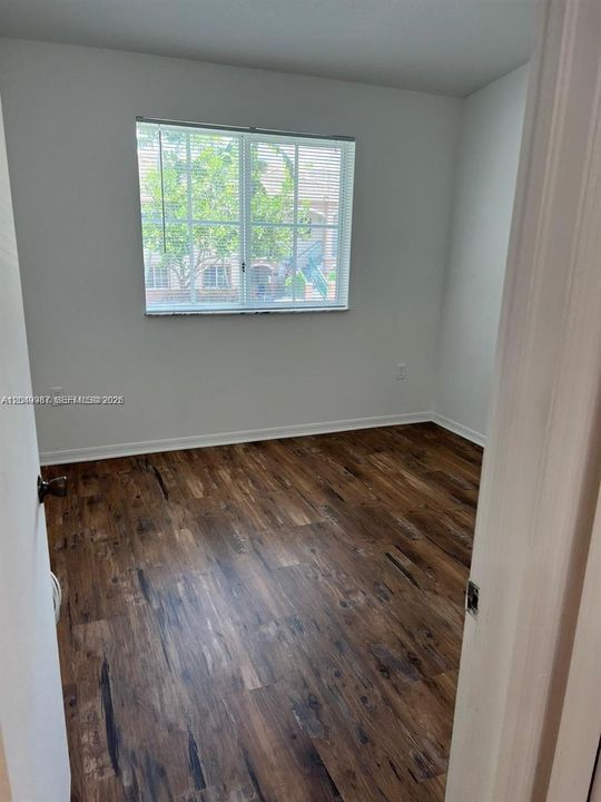 For Rent: $1,600 (2 beds, 2 baths, 815 Square Feet)