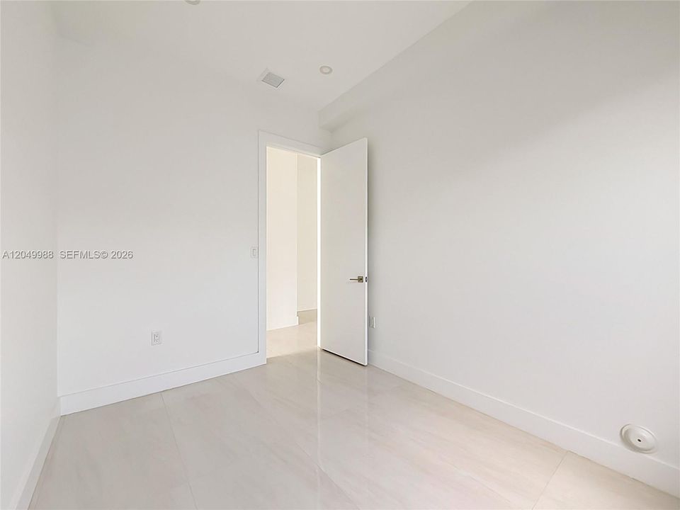 For Sale: $1,399,000 (3 beds, 3 baths, 2010 Square Feet)