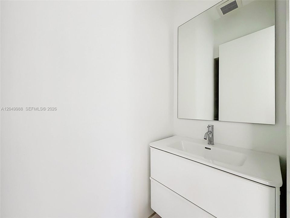 For Sale: $1,399,000 (3 beds, 3 baths, 2010 Square Feet)