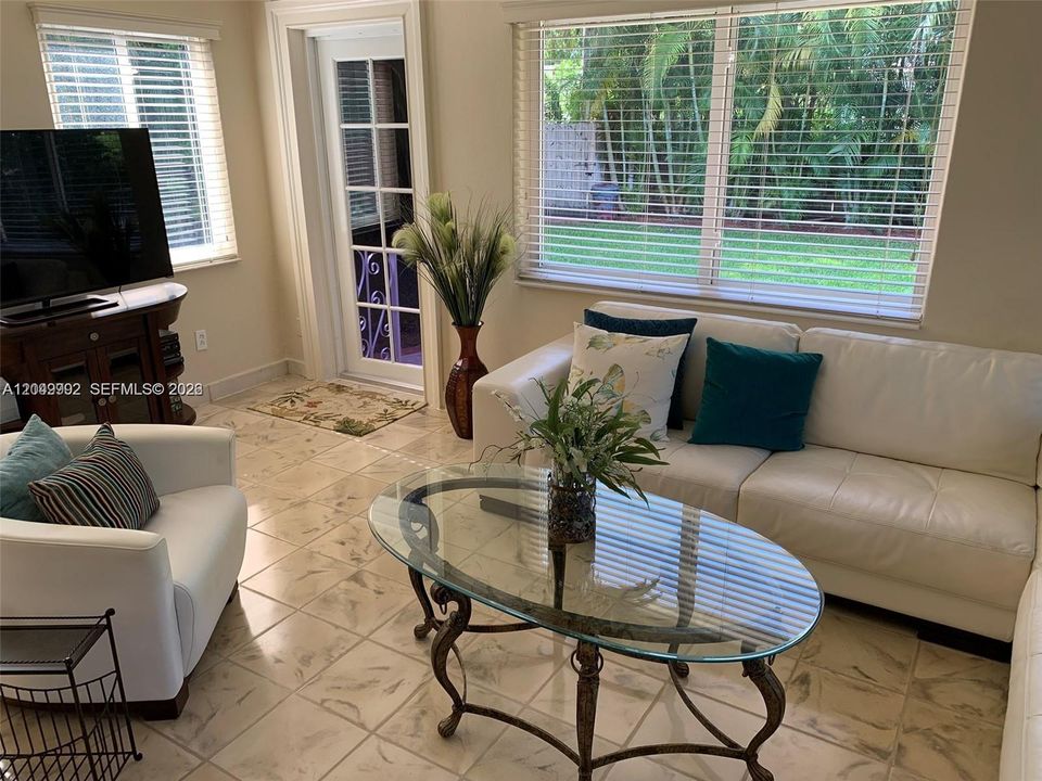 For Rent: $5,900 (2 beds, 2 baths, 1582 Square Feet)