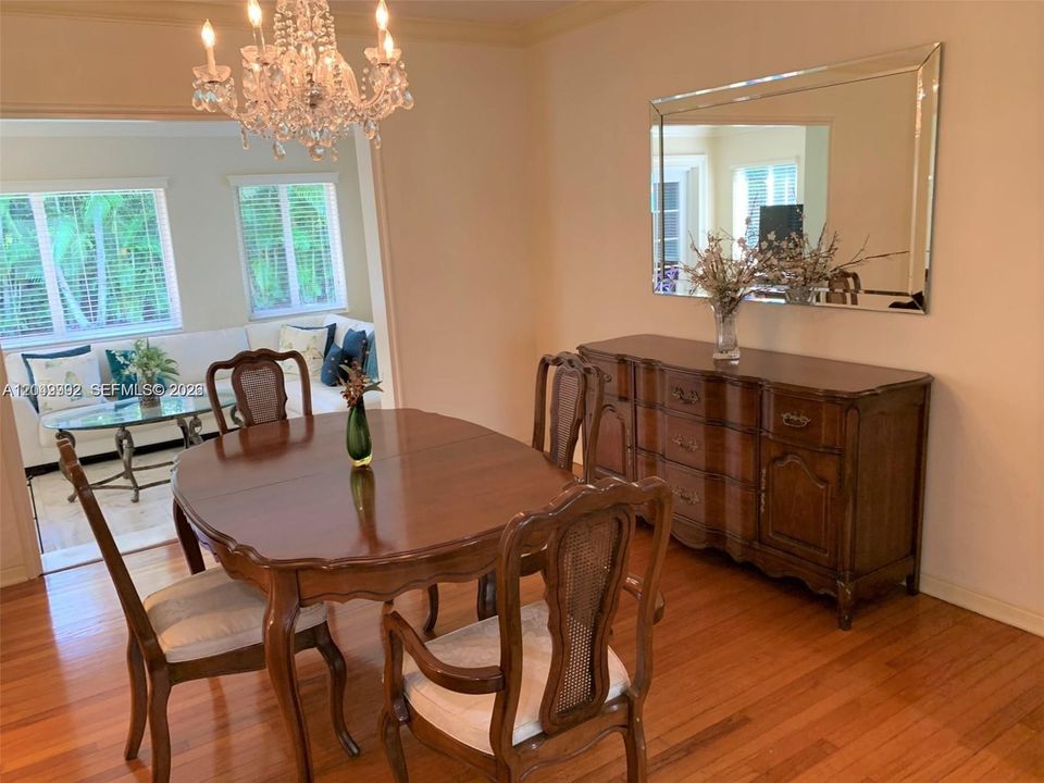 For Rent: $5,900 (2 beds, 2 baths, 1582 Square Feet)