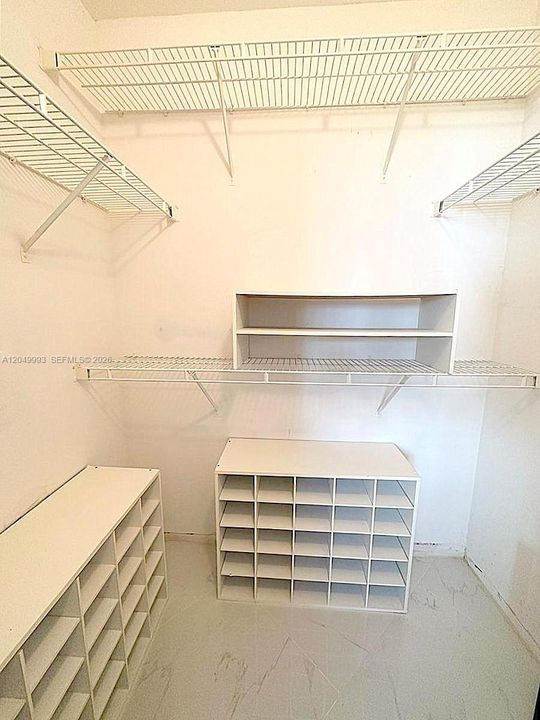 En Venta: $645,000 (2 camas, 2 baños, 1065 Pies cuadrados)