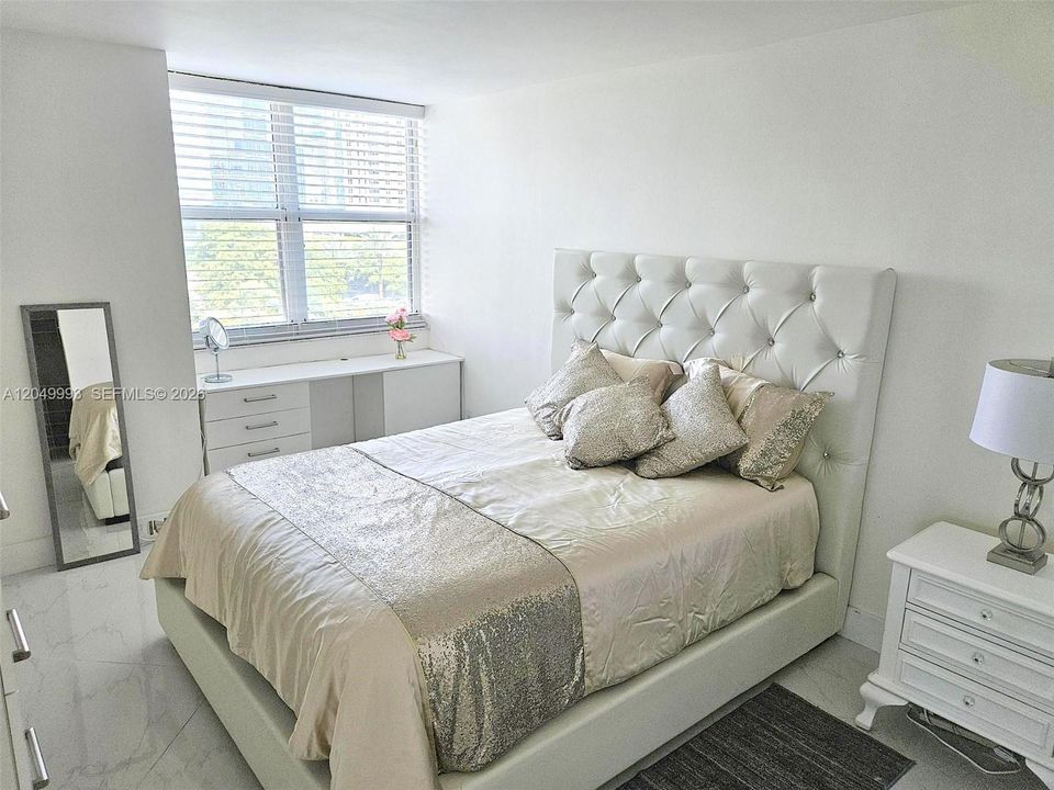 En Venta: $645,000 (2 camas, 2 baños, 1065 Pies cuadrados)