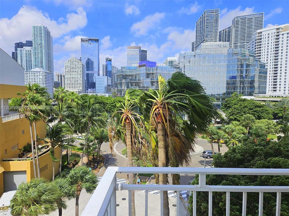 En Venta: $645,000 (2 camas, 2 baños, 1065 Pies cuadrados)
