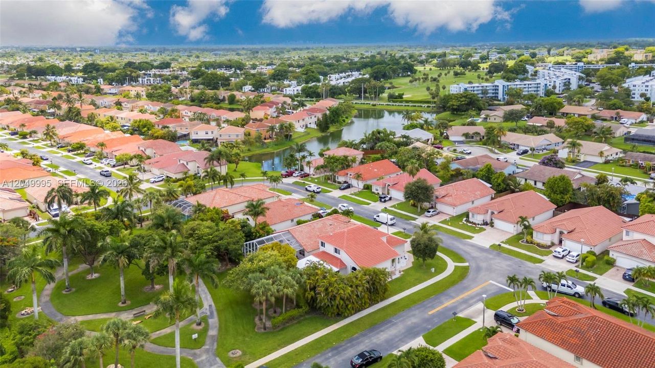 На продажу: $689,999 (4 спален, 3 ванн, 2174 Квадратных фут)