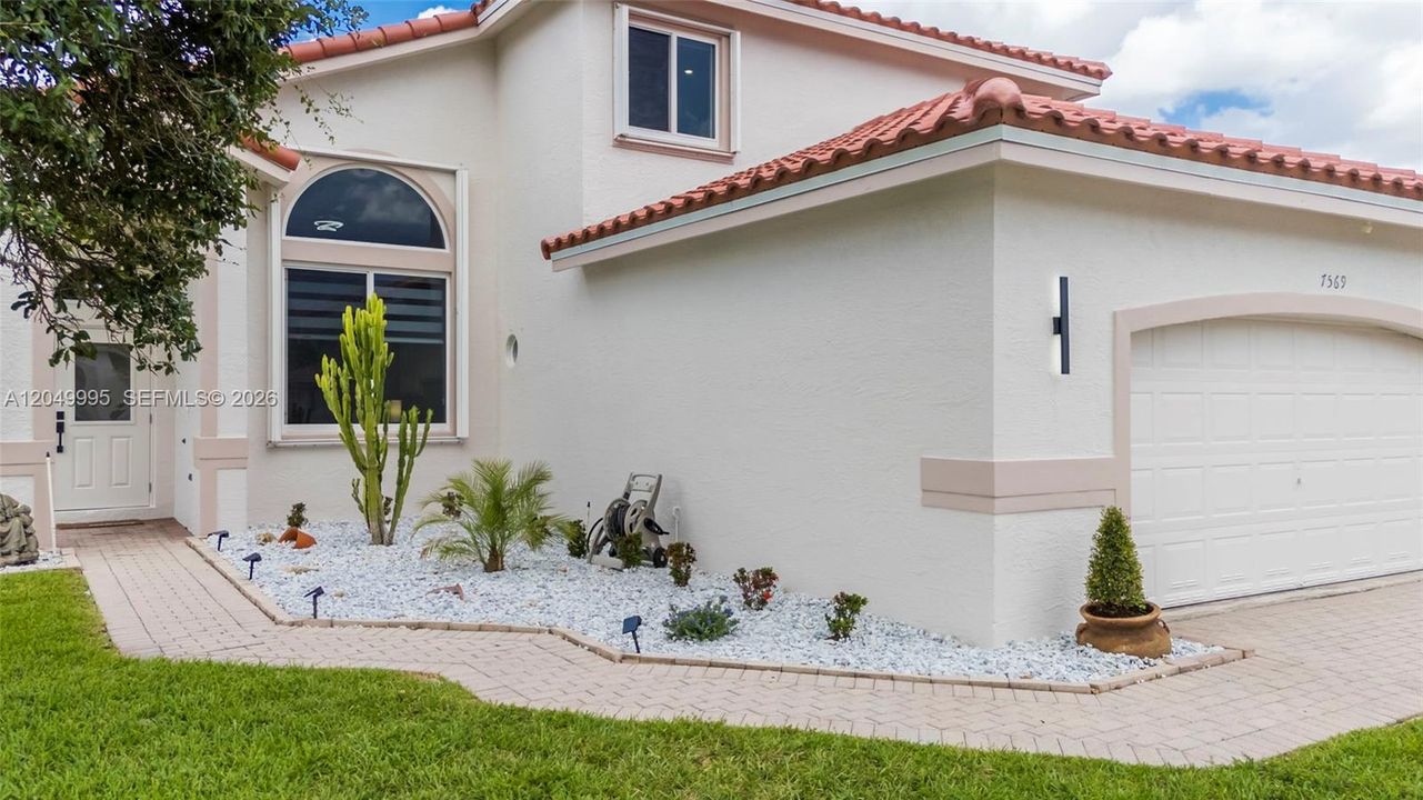 На продажу: $689,999 (4 спален, 3 ванн, 2174 Квадратных фут)