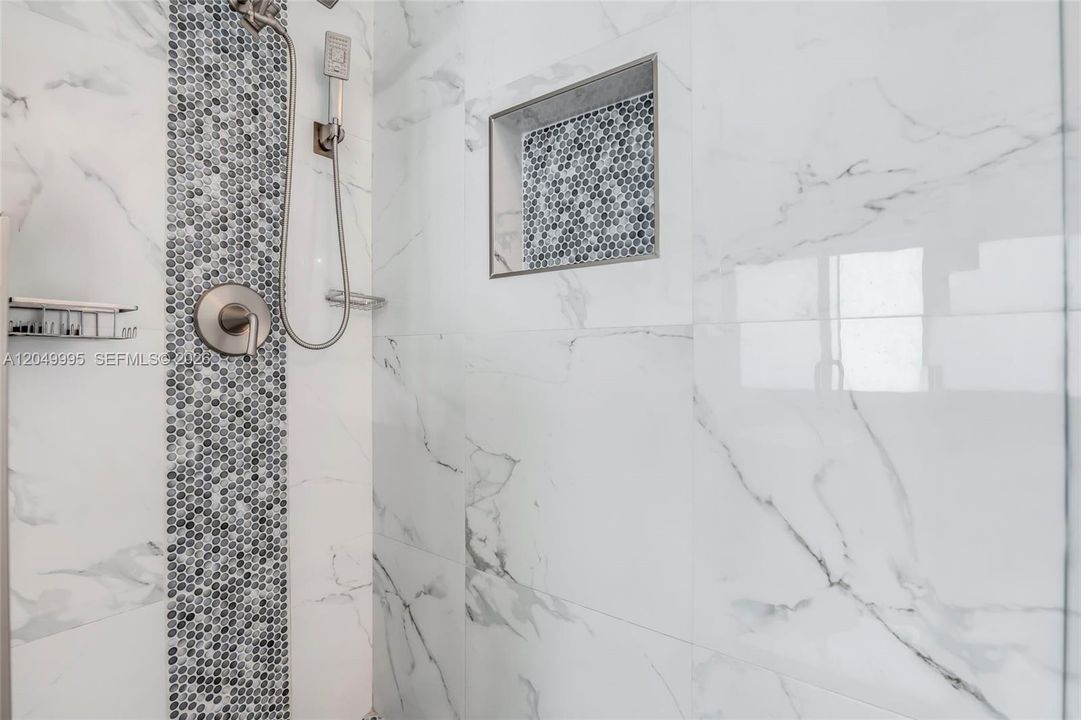 На продажу: $689,999 (4 спален, 3 ванн, 2174 Квадратных фут)