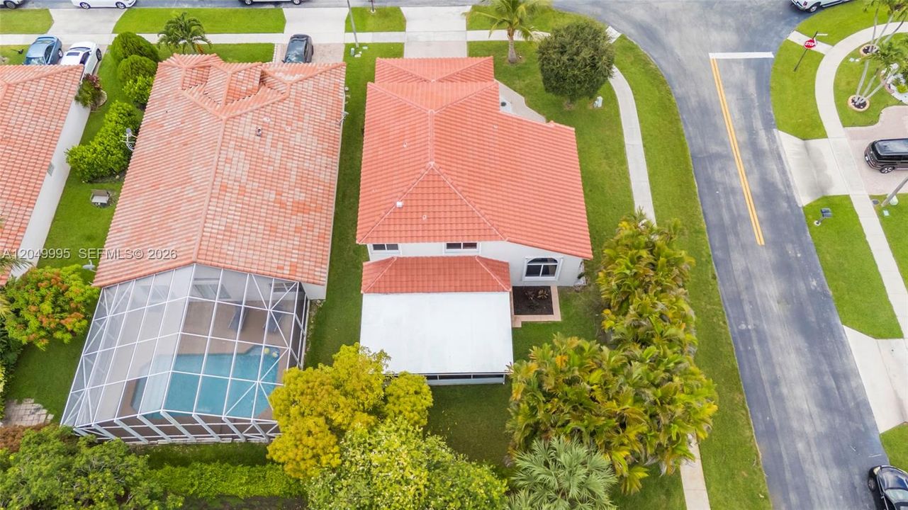 На продажу: $689,999 (4 спален, 3 ванн, 2174 Квадратных фут)