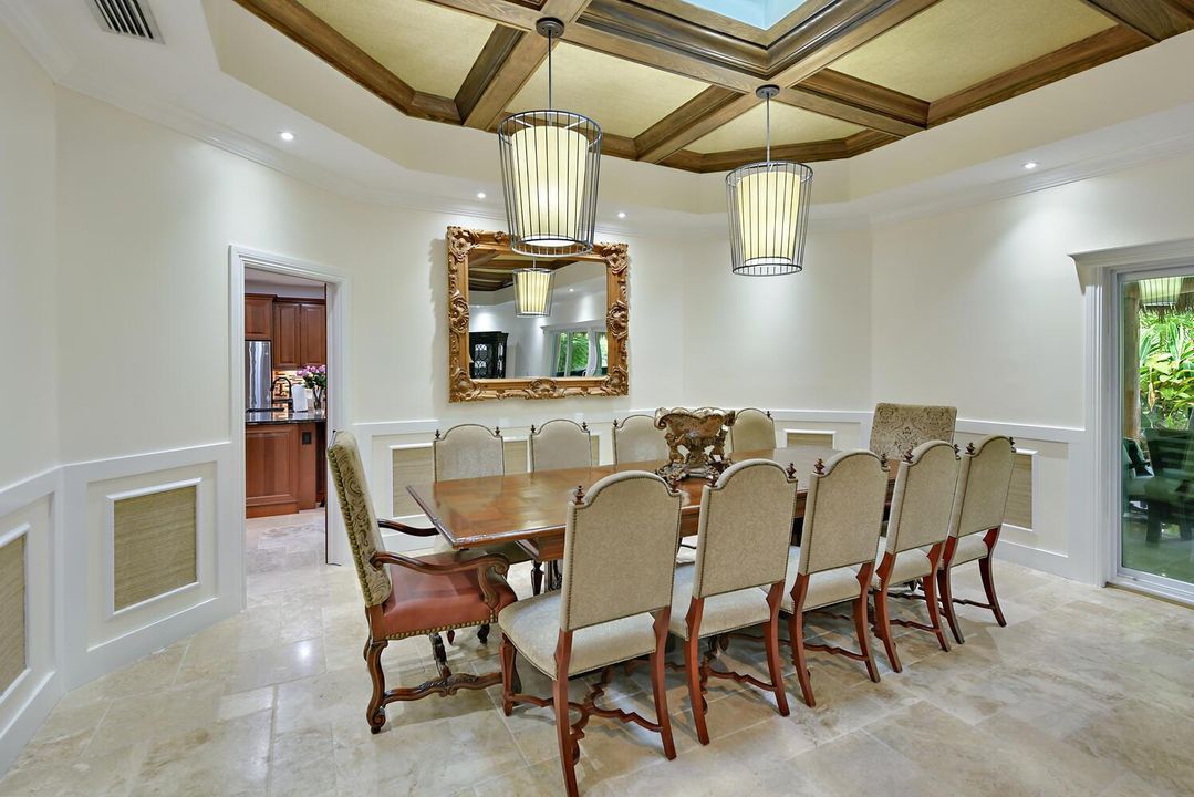 4330 SW Thistle Terrace Palm-large-006-0