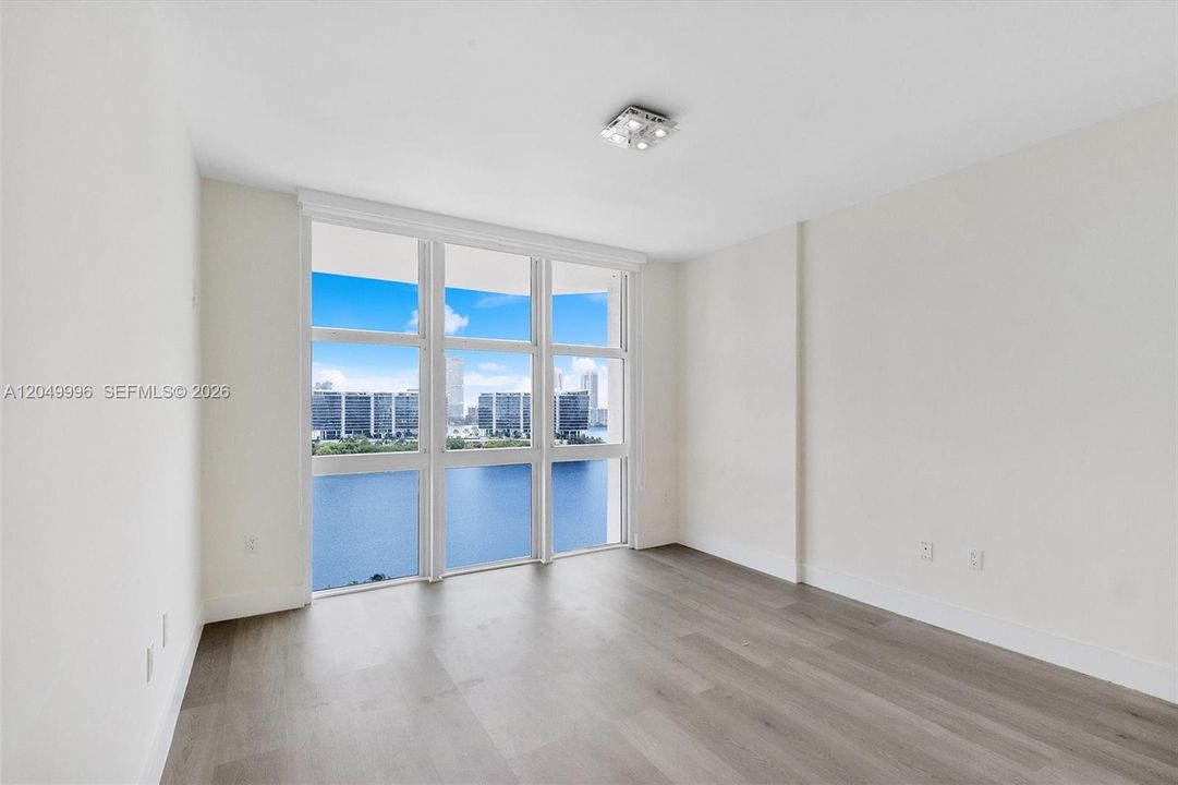 В аренду: $8,500 (2 спален, 2 ванн, 2433 Квадратных фут)