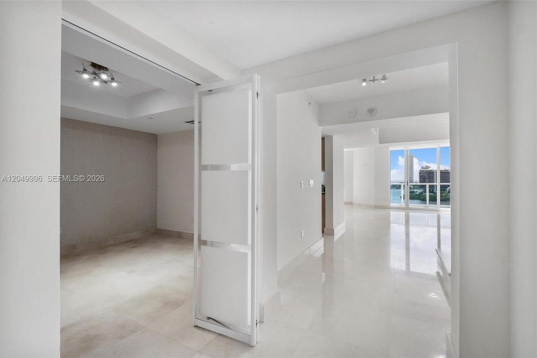 В аренду: $8,500 (2 спален, 2 ванн, 2433 Квадратных фут)