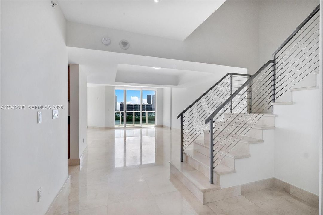 В аренду: $8,500 (2 спален, 2 ванн, 2433 Квадратных фут)