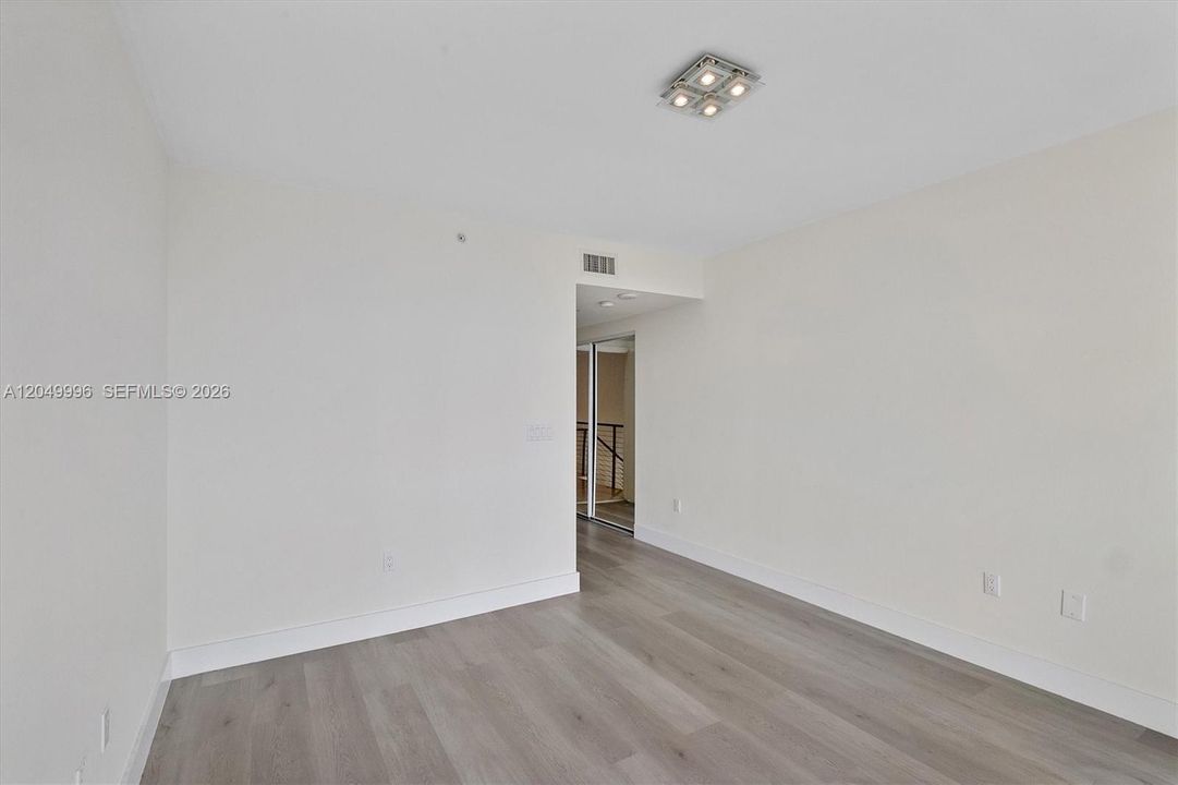 В аренду: $8,500 (2 спален, 2 ванн, 2433 Квадратных фут)
