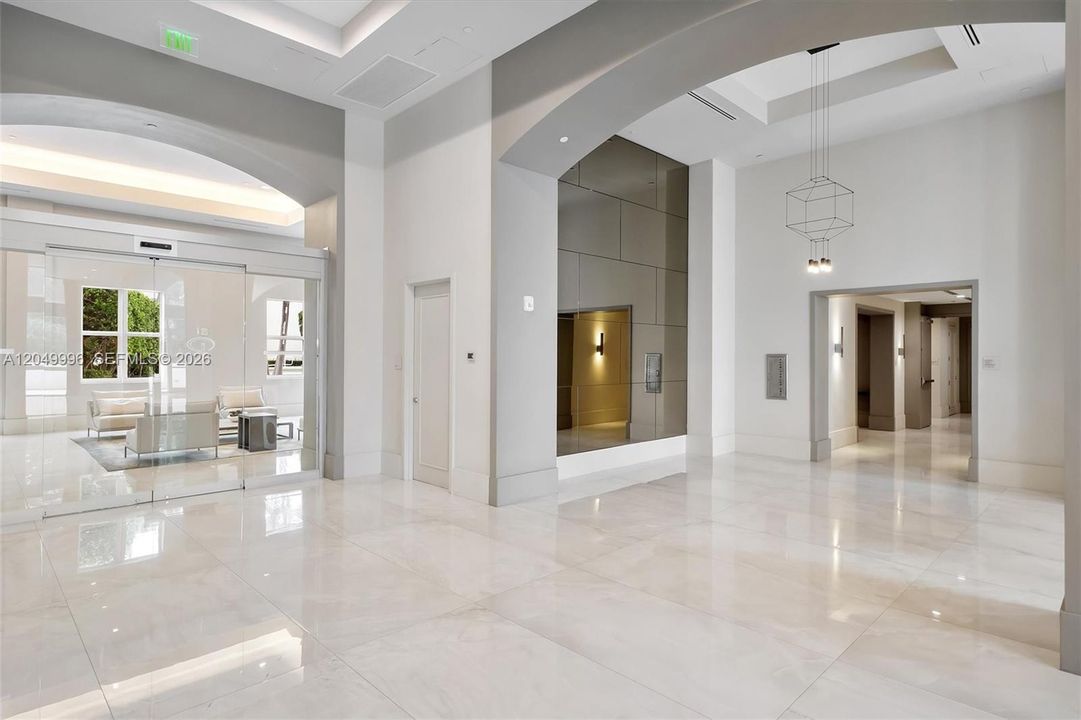В аренду: $8,500 (2 спален, 2 ванн, 2433 Квадратных фут)