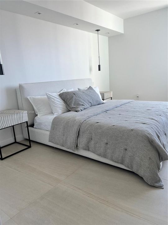 For Rent: $4,300 (2 beds, 2 baths, 1178 Square Feet)