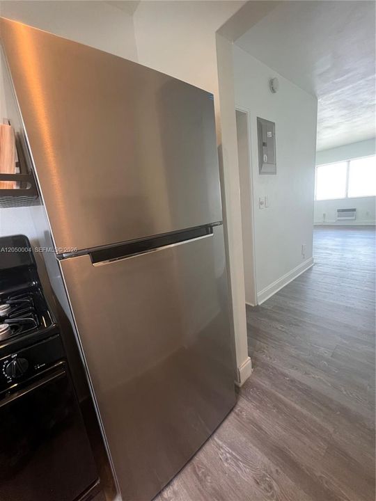 For Rent: $1,550 (0 beds, 1 baths, 406 Square Feet)