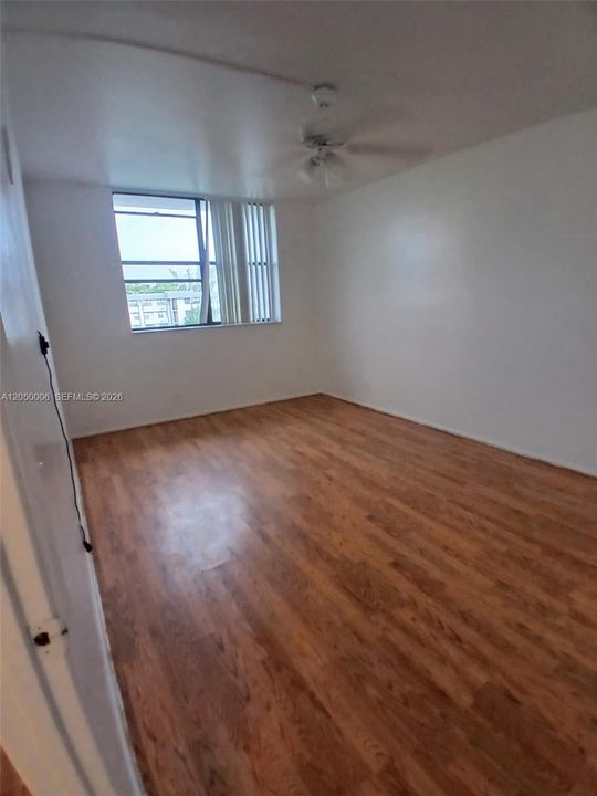 Activo con contrato: $1,420 (1 camas, 1 baños, 606 Pies cuadrados)