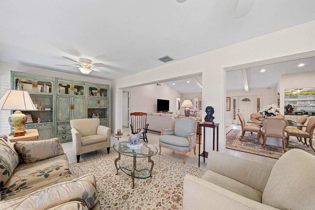 Level Lanai