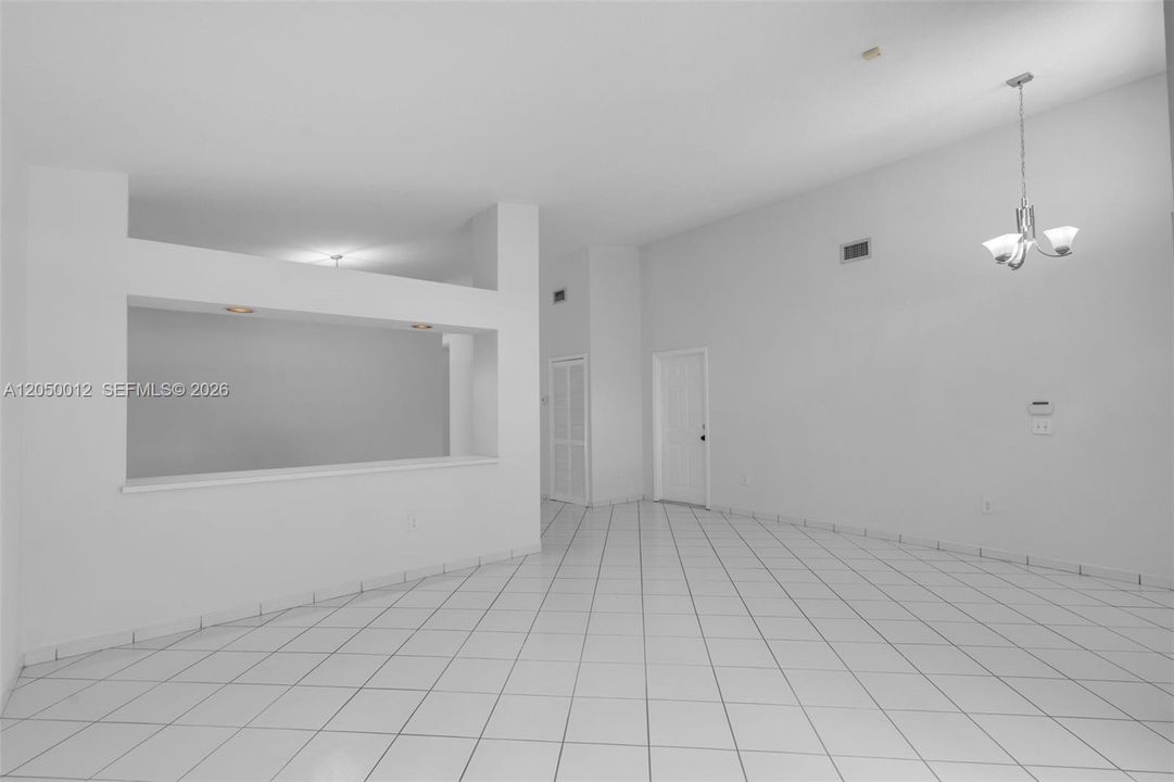 En Venta: $704,000 (3 camas, 2 baños, 1889 Pies cuadrados)