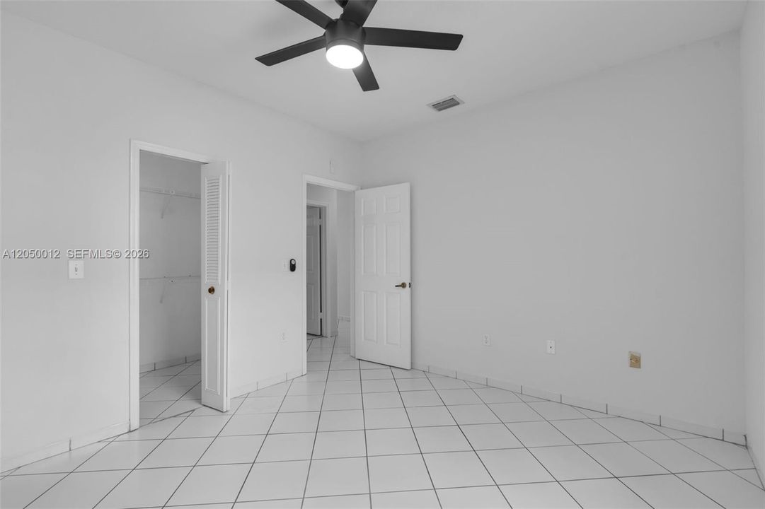 En Venta: $704,000 (3 camas, 2 baños, 1889 Pies cuadrados)