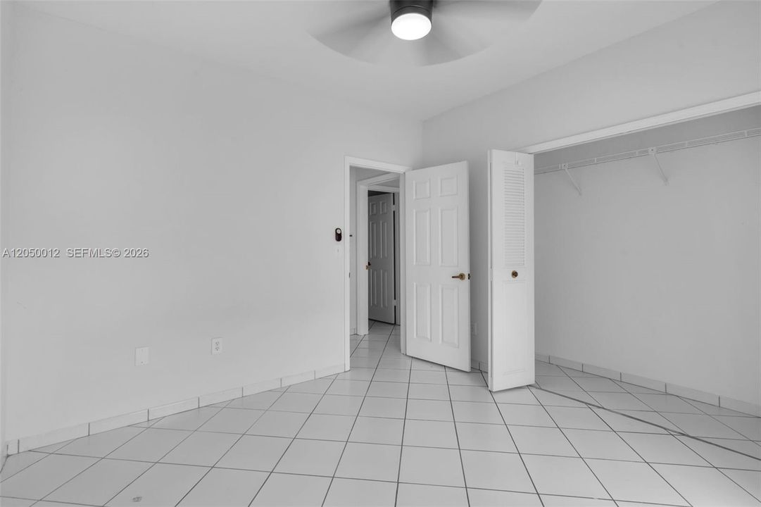En Venta: $704,000 (3 camas, 2 baños, 1889 Pies cuadrados)